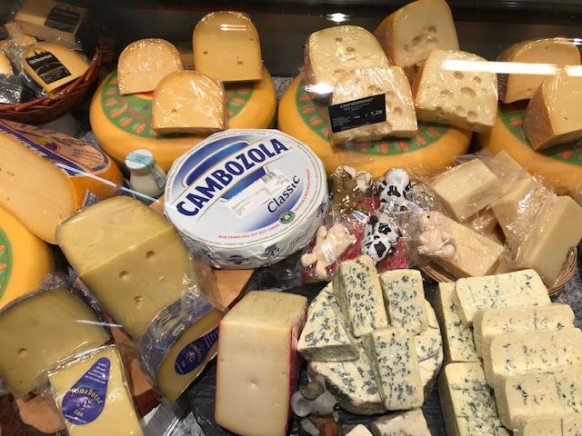 Käse und Salate Abteilung 